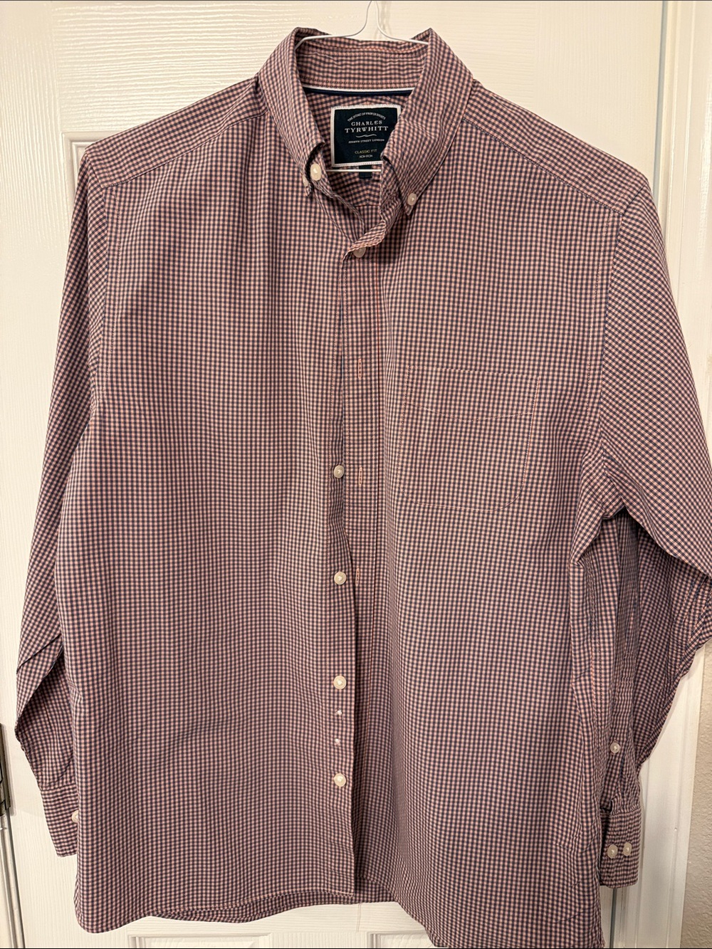 Charles Tyrwhitt Men's Button-Down Gingham Shirt - Burgundy and Navy